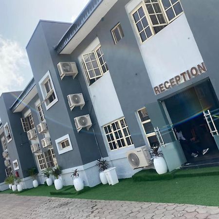 Presken Hotel @Villa Икеджа Екстериор снимка