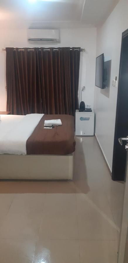 Presken Hotel @Villa Икеджа Екстериор снимка