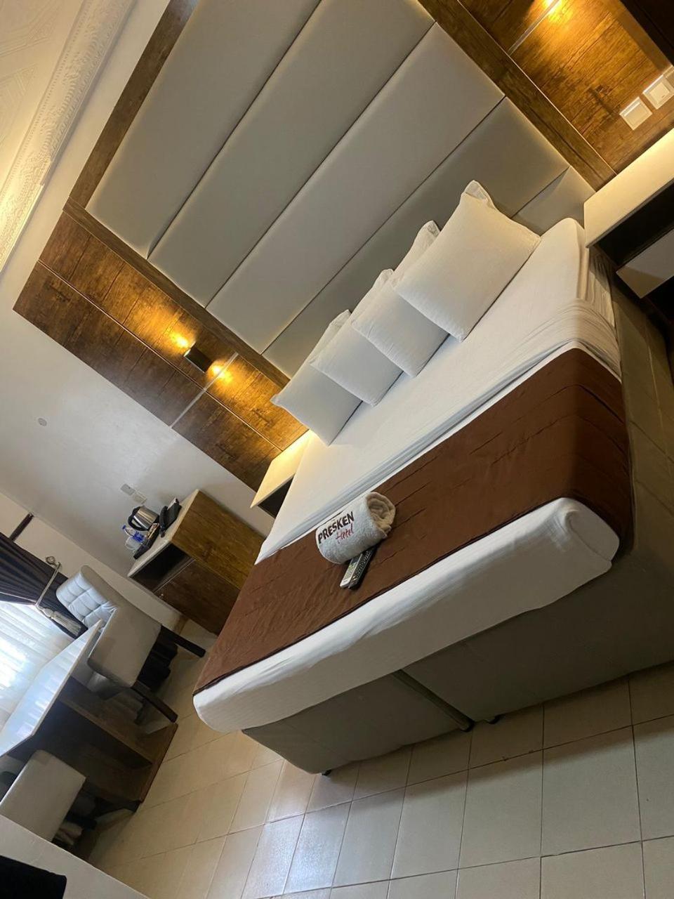 Presken Hotel @Villa Икеджа Екстериор снимка