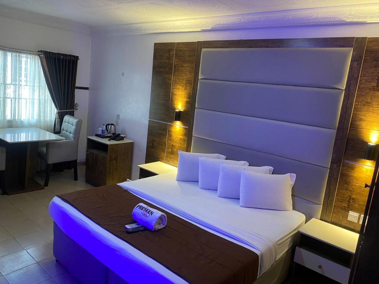 Presken Hotel @Villa Икеджа Екстериор снимка