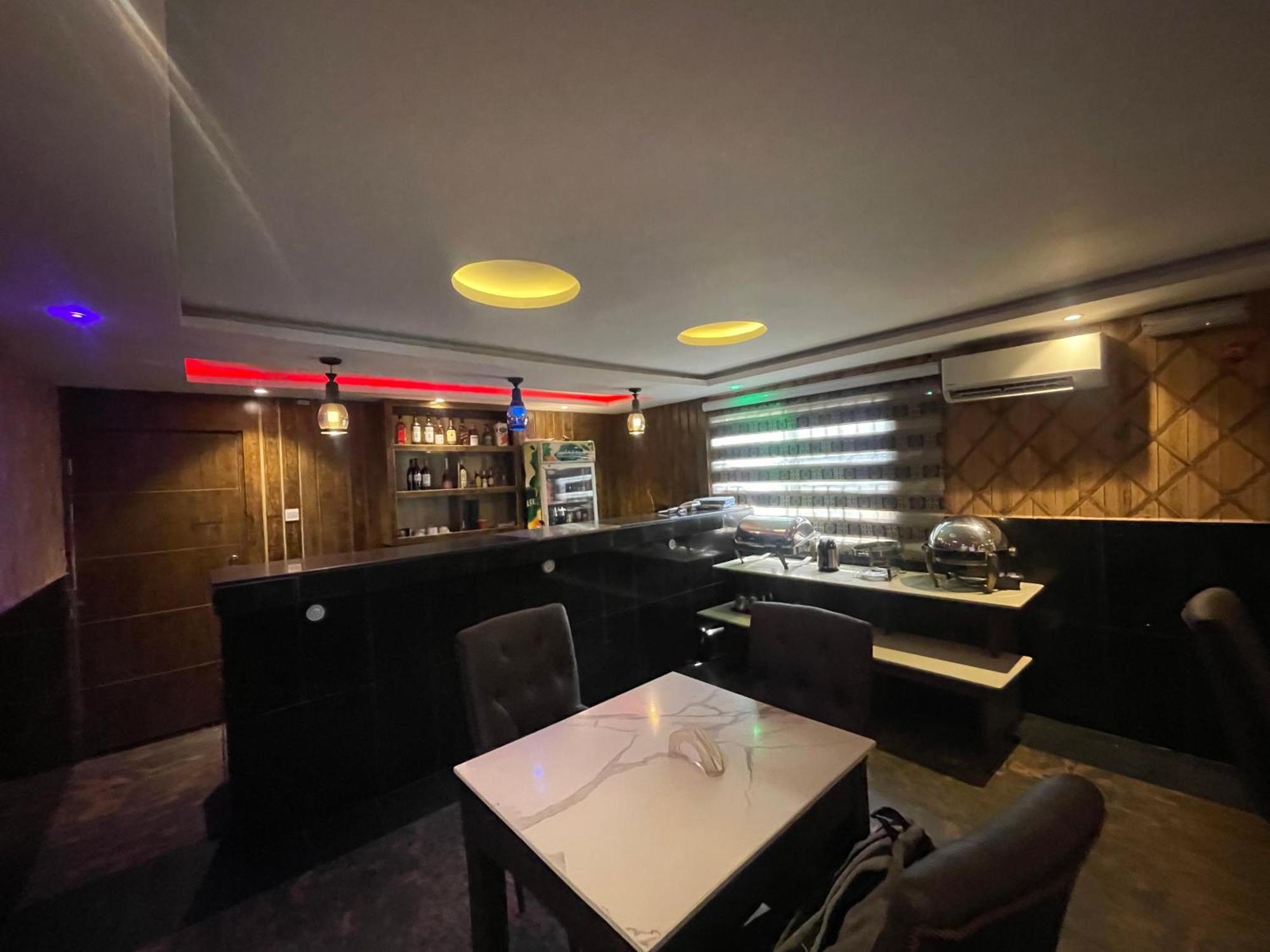 Presken Hotel @Villa Икеджа Екстериор снимка